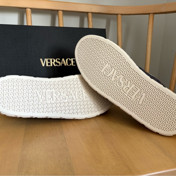 Versace Men's Barocco Greca Sneakers - Picture 4 of 11